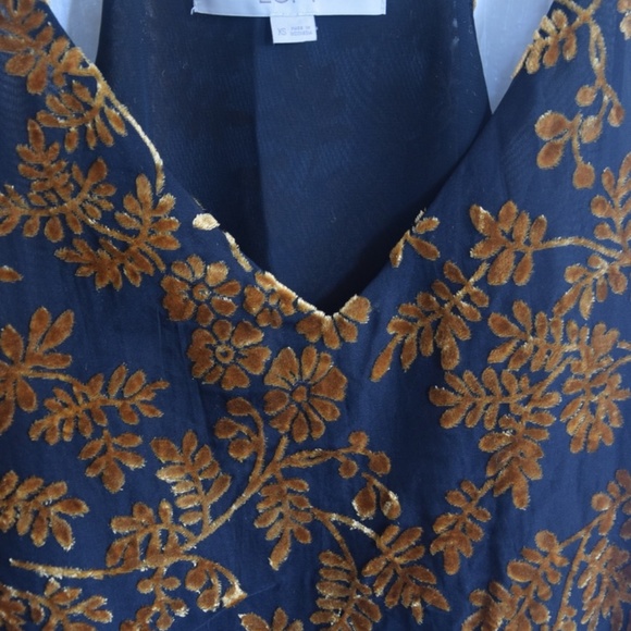 Loft  Black and Gold Tank XS Holiday Style - Picture 4 of 6